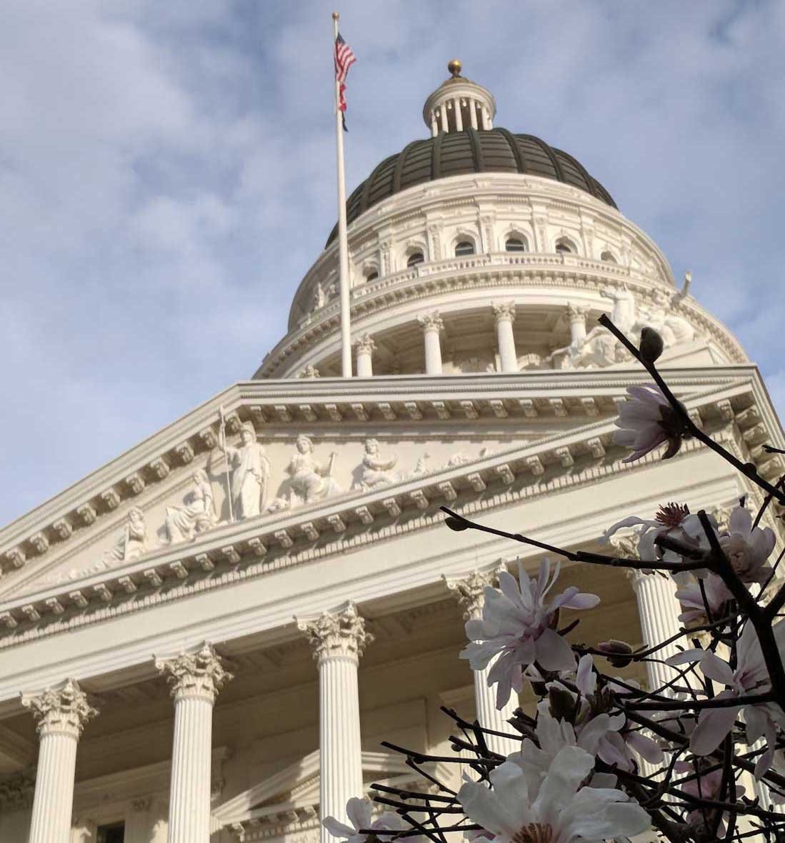 Photo of Sacramento capitol building in California.